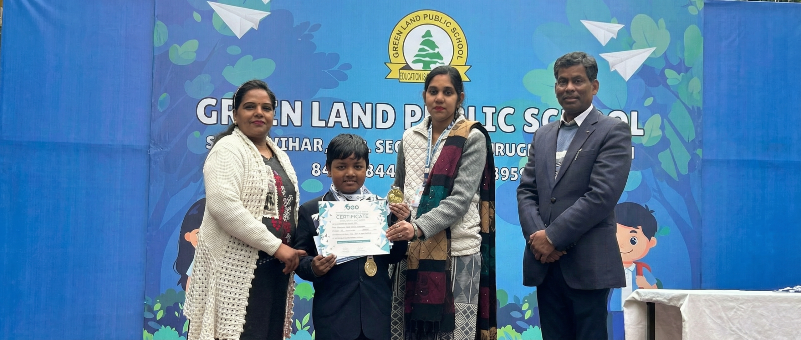 Firefly_Gemini Flash_Stretch the image with hd, the upper logo should be visible 420757